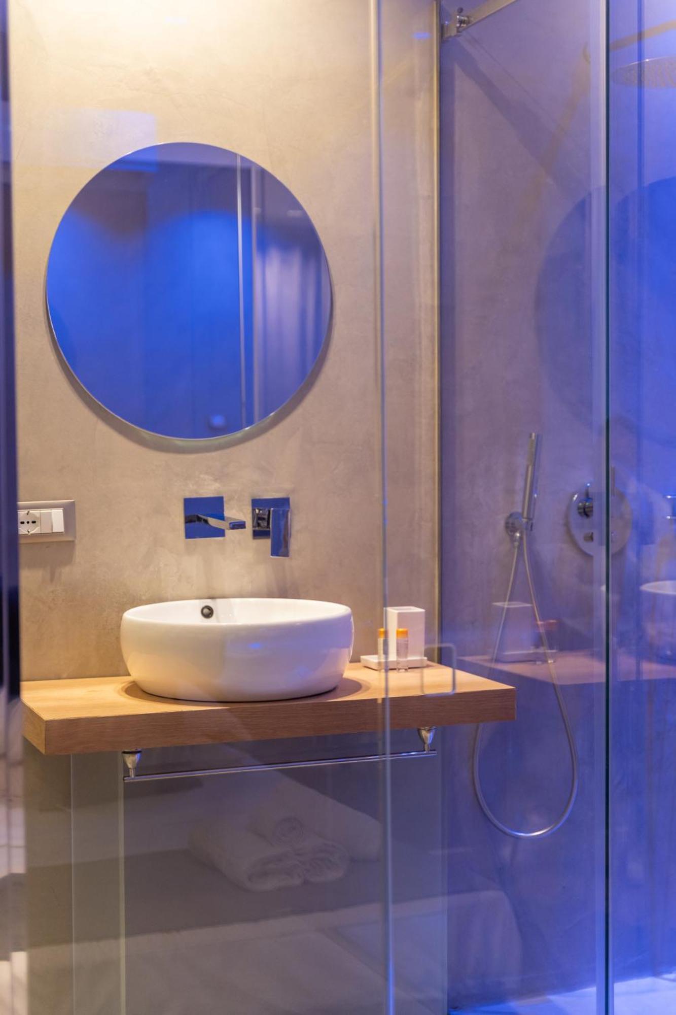 Four Luxury Suite Palermo Exterior photo