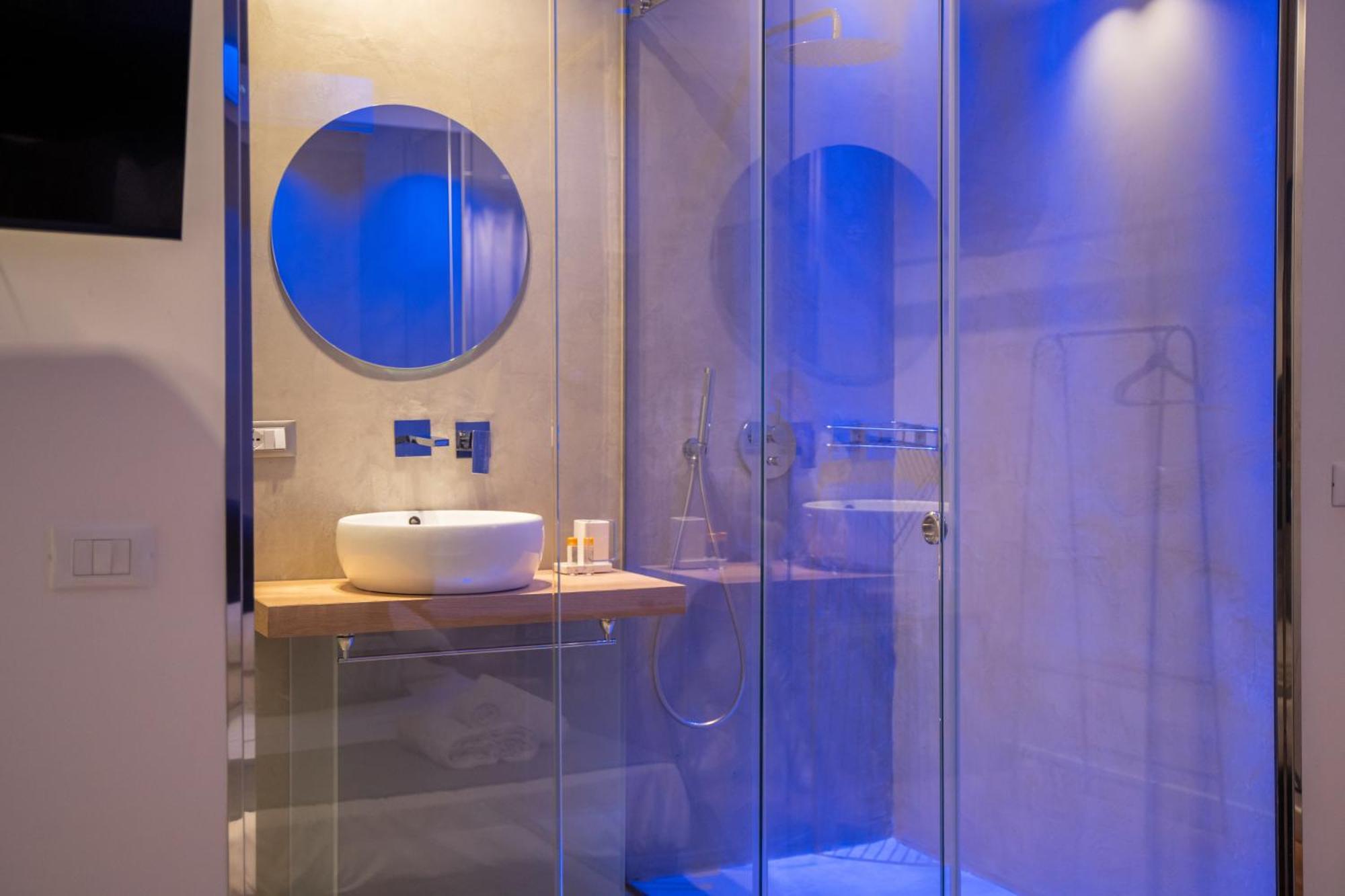 Four Luxury Suite Palermo Exterior photo