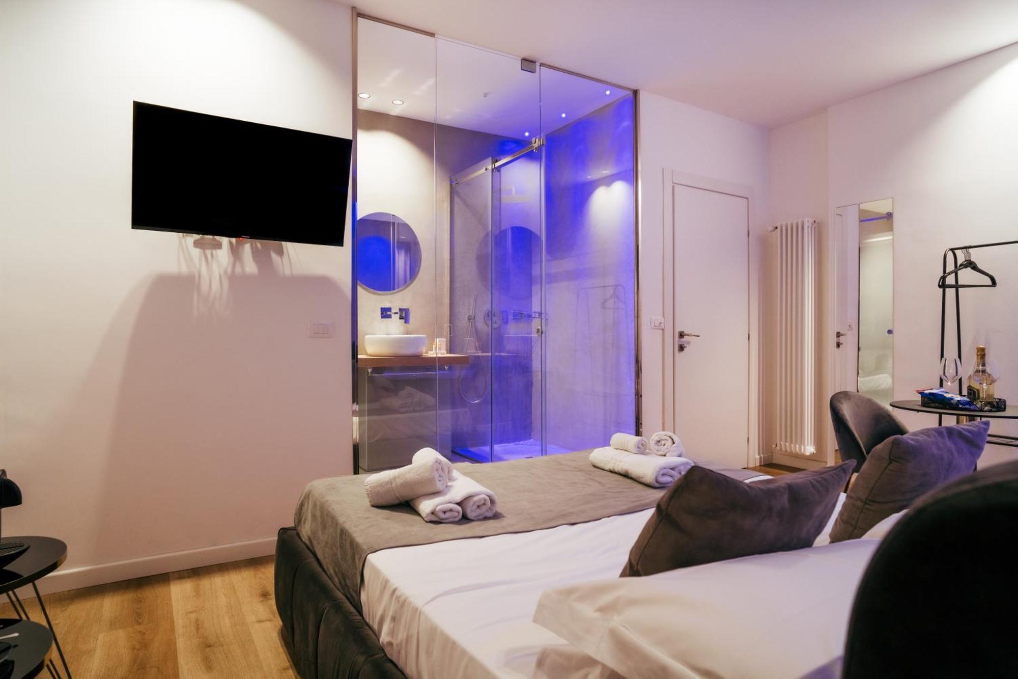 Four Luxury Suite Palermo Exterior photo