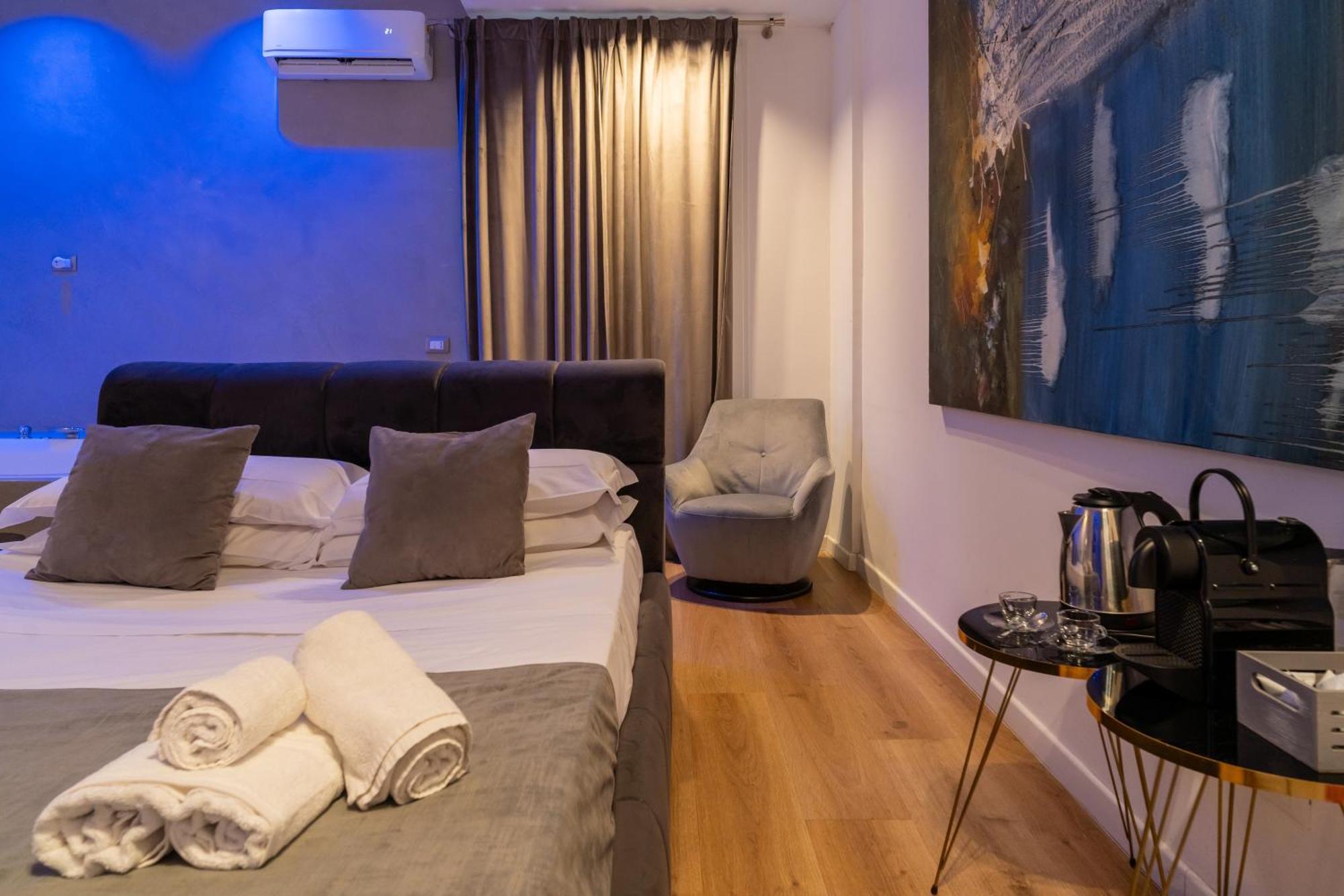 Four Luxury Suite Palermo Exterior photo