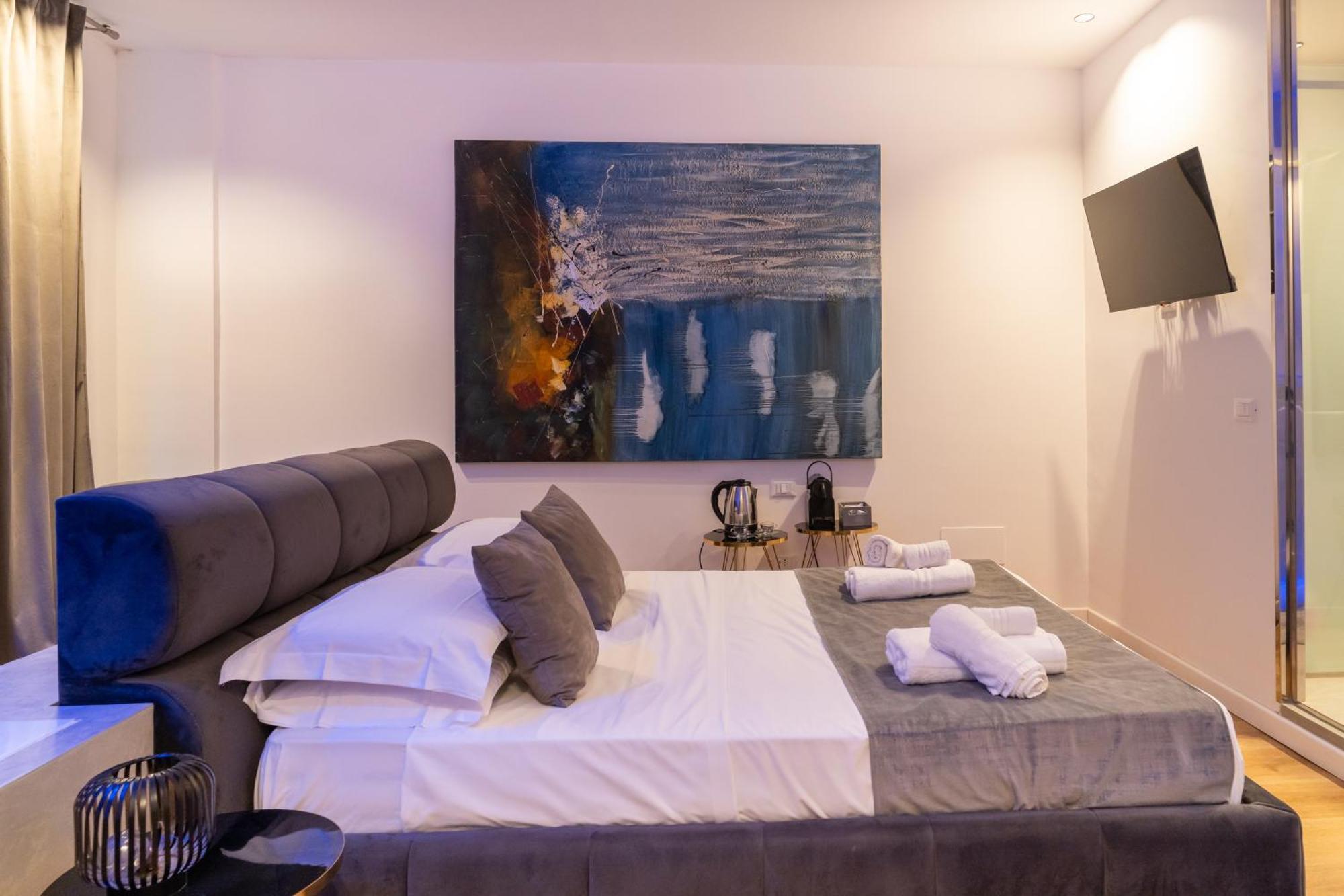 Four Luxury Suite Palermo Exterior photo