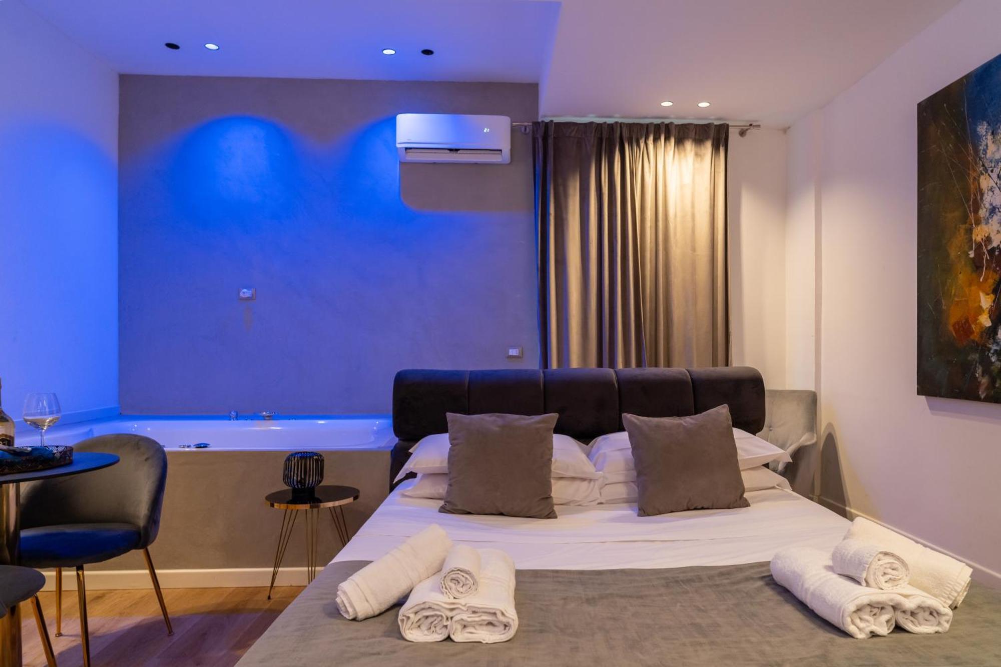 Four Luxury Suite Palermo Exterior photo