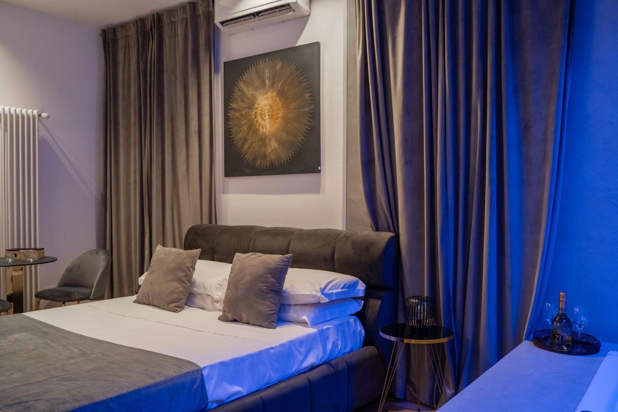 Four Luxury Suite Palermo Exterior photo