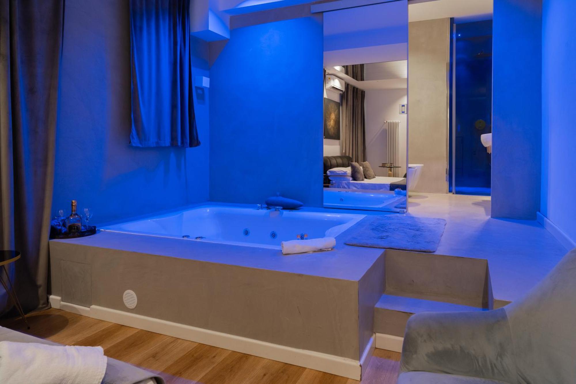 Four Luxury Suite Palermo Exterior photo