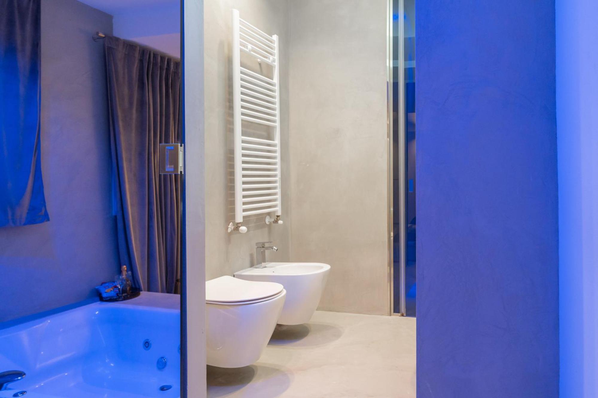 Four Luxury Suite Palermo Exterior photo