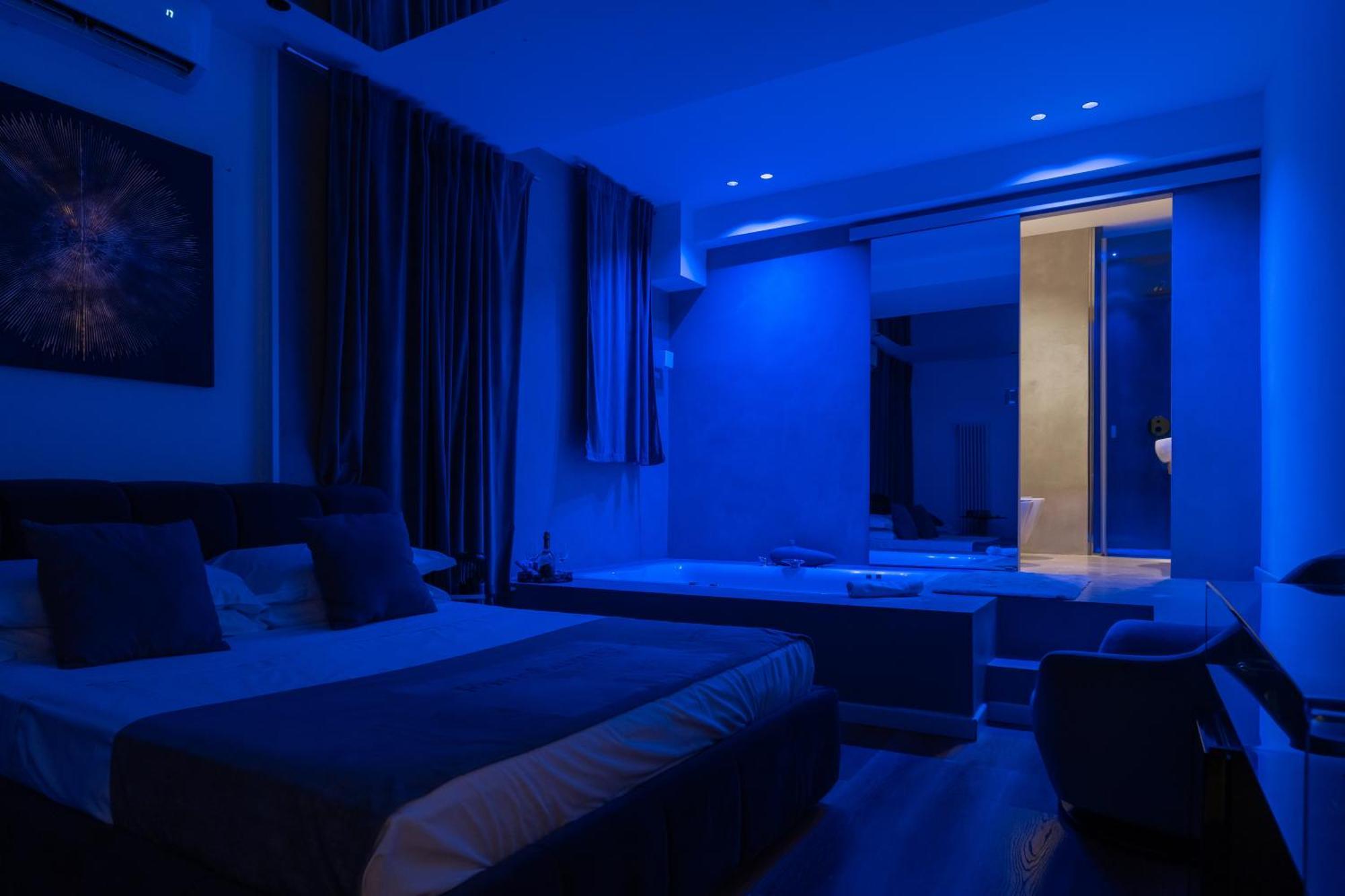 Four Luxury Suite Palermo Exterior photo